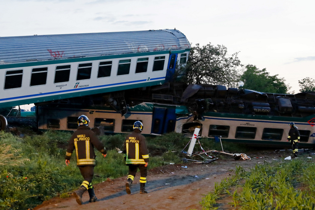 11·28義大利科森扎省火車與卡車相撞事故