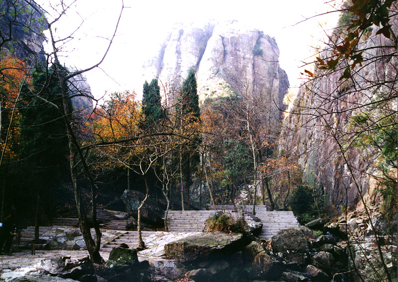 方山南嵩岩