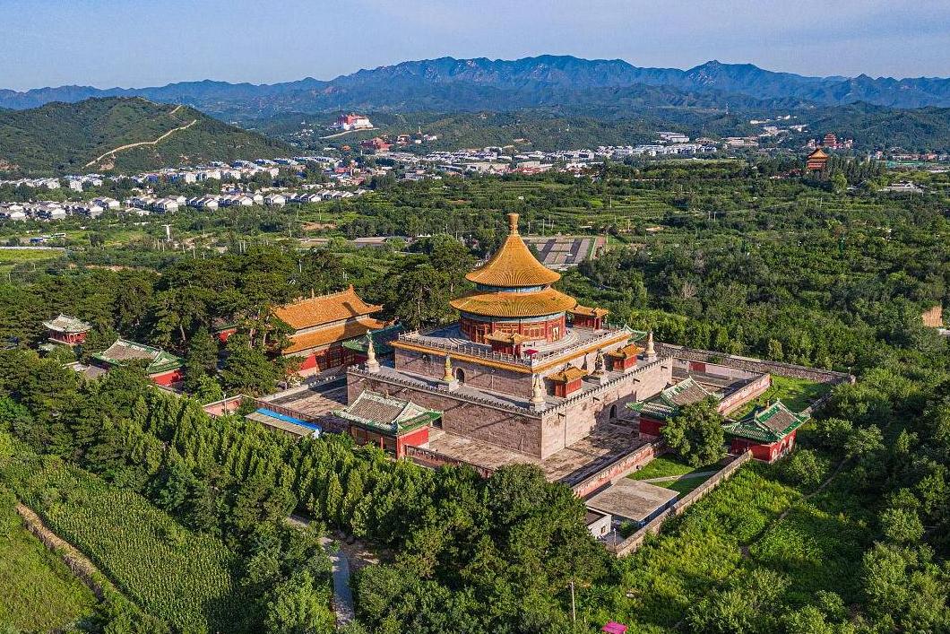 承德市承德避暑山莊及周圍寺廟景區