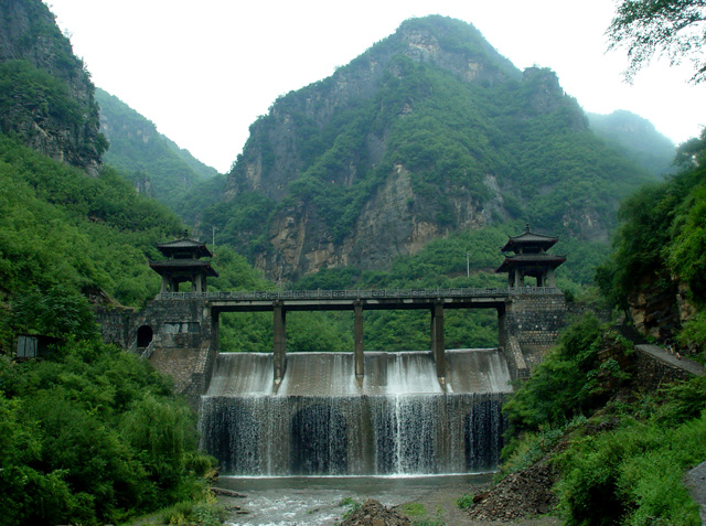 青龍山(湖北省十堰市青龍山)