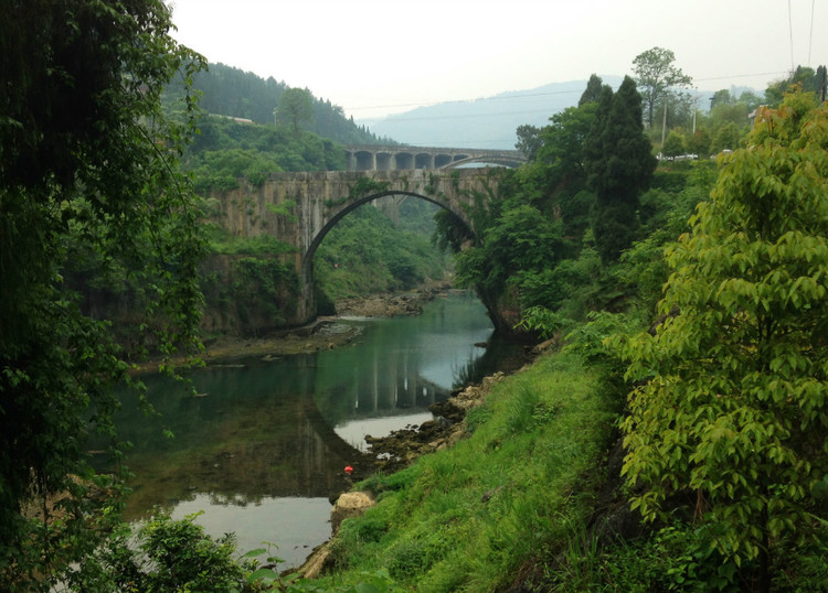 油溪橋村