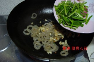 肉皮炒豆芽