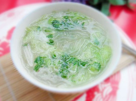 棒骨白菜冬粉湯