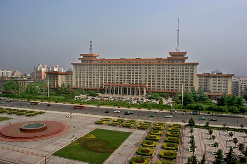 陝西省人民政府關於加快推進產能過剩行業結構調整的實施意見