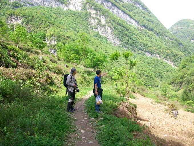 東北驢友和帥氣土家小伙