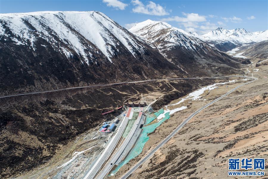 米拉山隧道