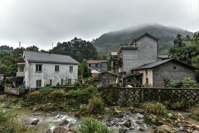 雲頭村(貴州省安順市平壩區羊昌鄉下轄村)