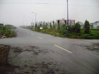 入村道路