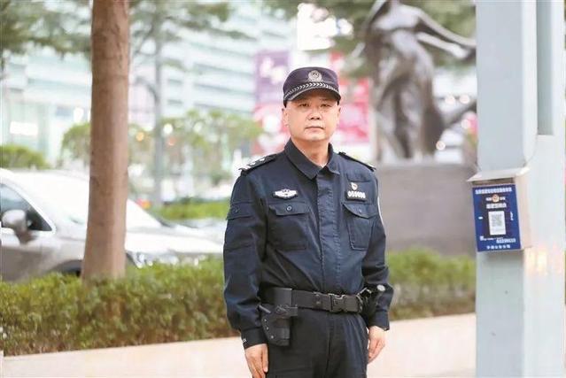 賴偉明(深圳市公安局羅湖分局南湖派出所嘉北警務室警長)