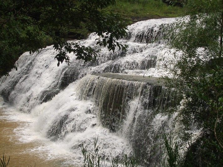 石板河回族村