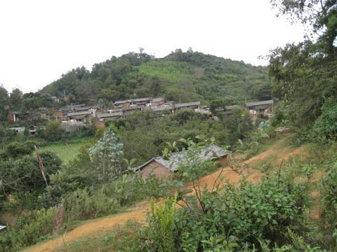 普架山村