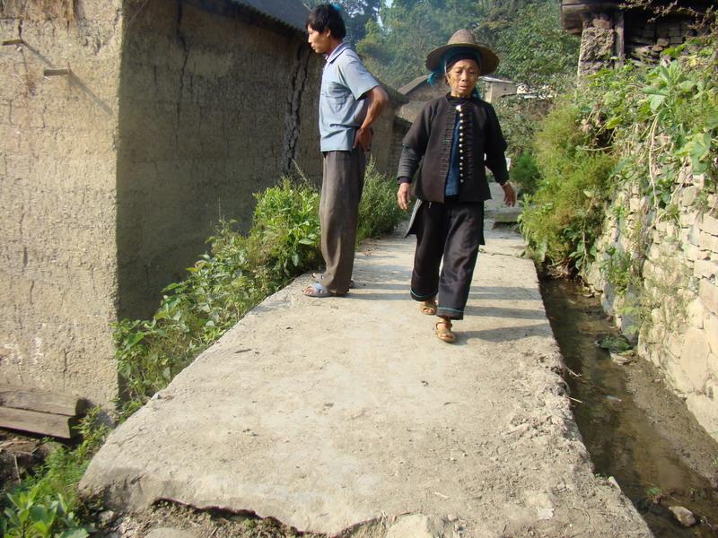 進村道路