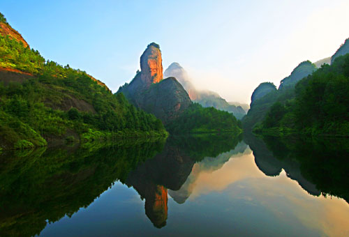 翠微峰(黃山三十六大峰之一)