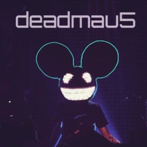 deadmau5的cube舞台和LED頭套