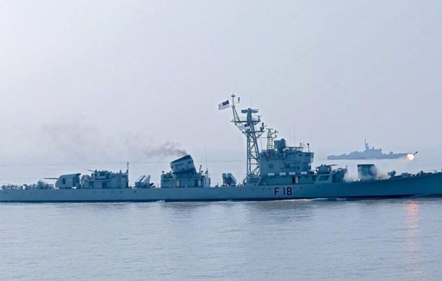 湘潭號護衛艦