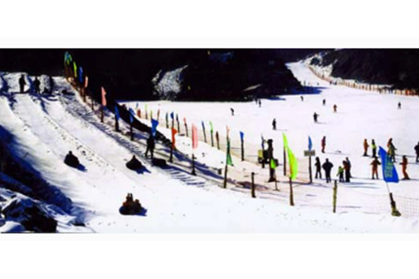 龍鳳山冰雪樂園