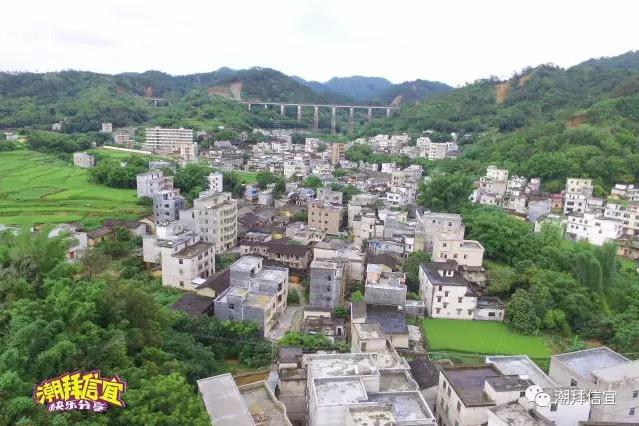 扶參村(廣東省信宜市池洞鎮下轄村)