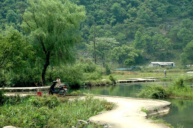 月塘村(湖南省永州市祁陽縣梅溪鎮下轄村)