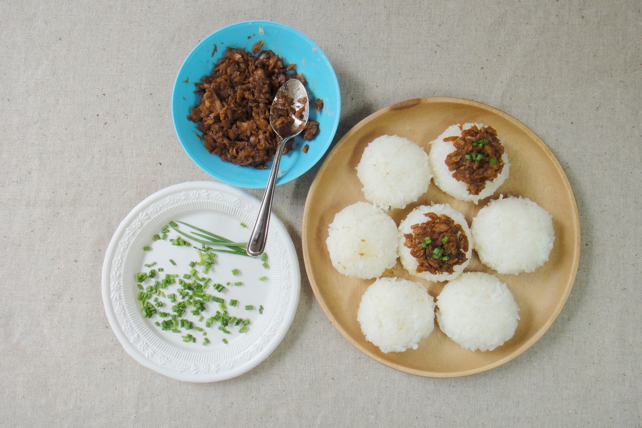 蔥香鮪魚飯糰