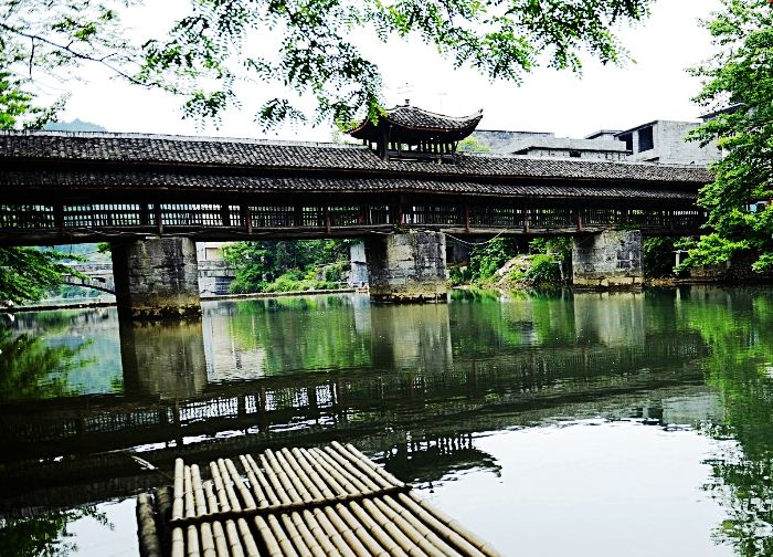 十字路風雨涼橋