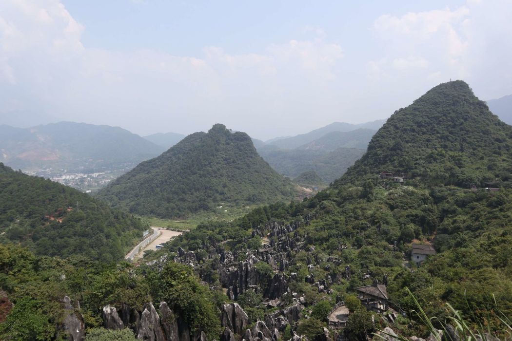 奶子山(吉林省吉林市威虎嶺下的山脈)