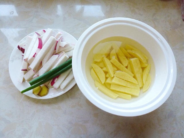 蘿蔔土豆冬粉湯