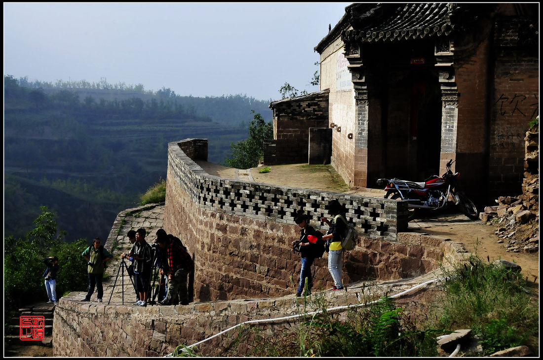 李家房村(雲南楚雄州祿豐縣勤豐鎮下轄村)