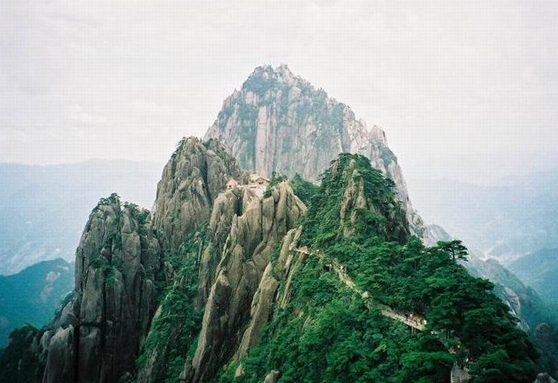 蓮花峰(廣東境內山峰)