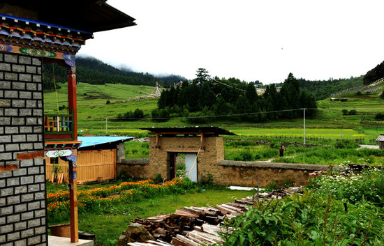 西崗民俗村的草原小屋