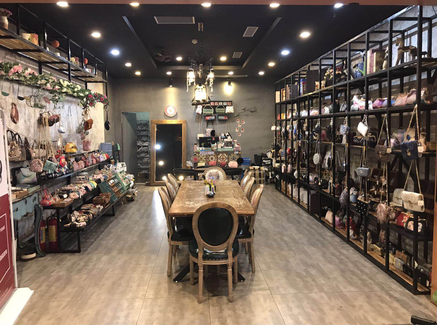 吳小姐的店