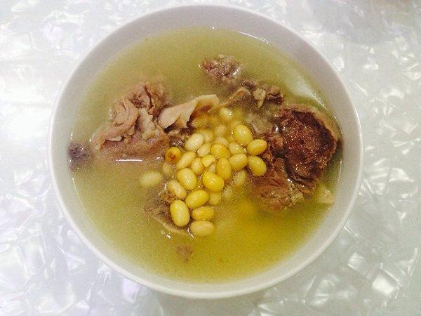 黃豆雞湯