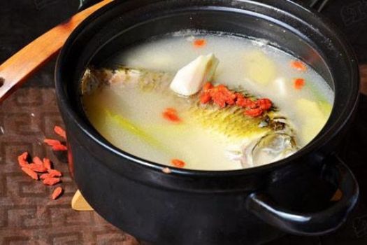 鯽魚姜仁湯