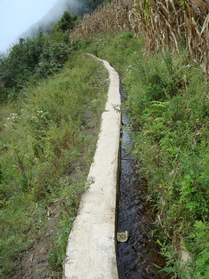 托塊村灌溉水渠