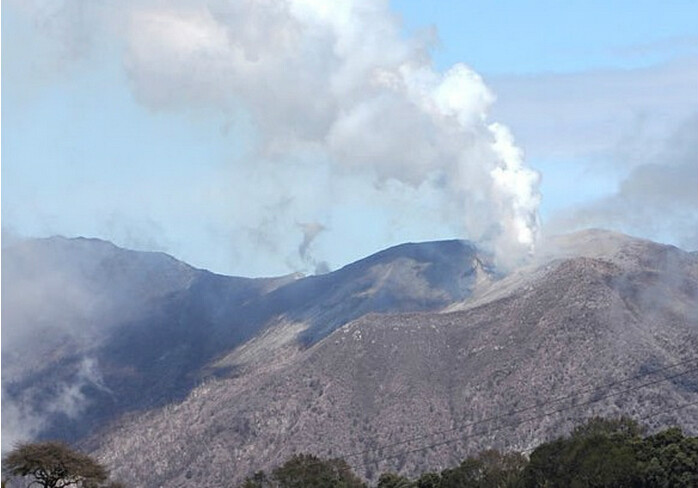 圖里亞爾瓦火山