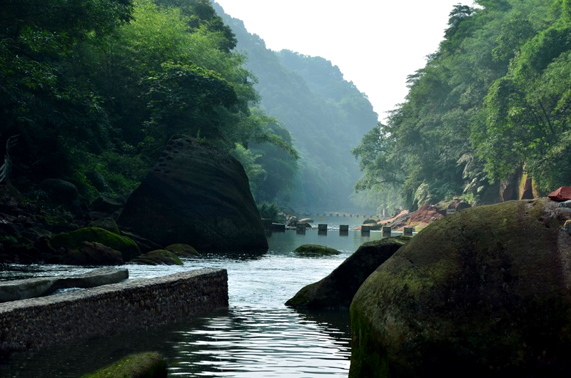 虎跳岩