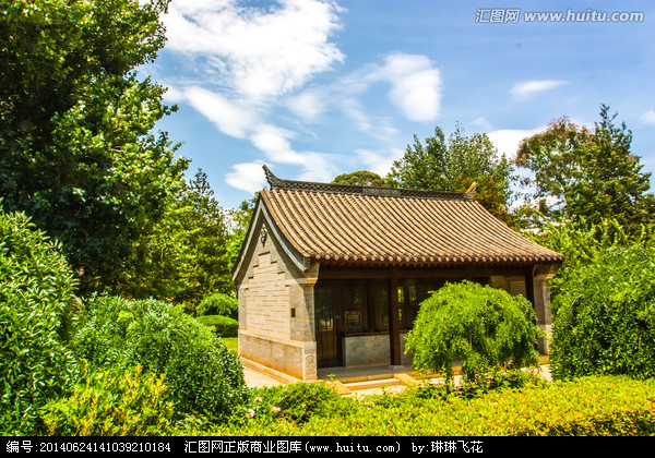 瓦房村自然村(雲南省玉龍納西族自治縣石鼓鎮瓦房村)