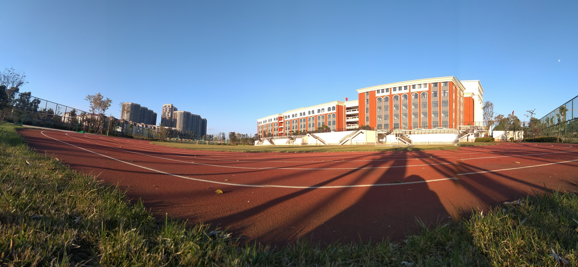 雲南大學附屬會展學校