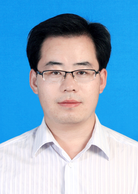 王勤(內蒙古大學化學化工學院教師)