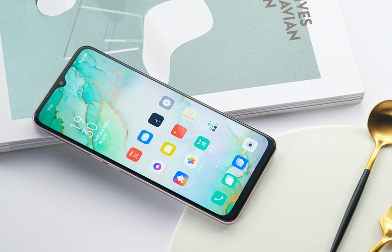 OPPO Reno3