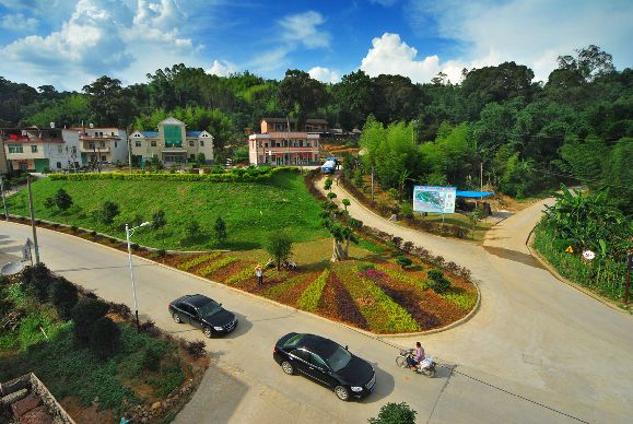 樂土村(福建省漳州市南靖縣和溪鎮下轄村)