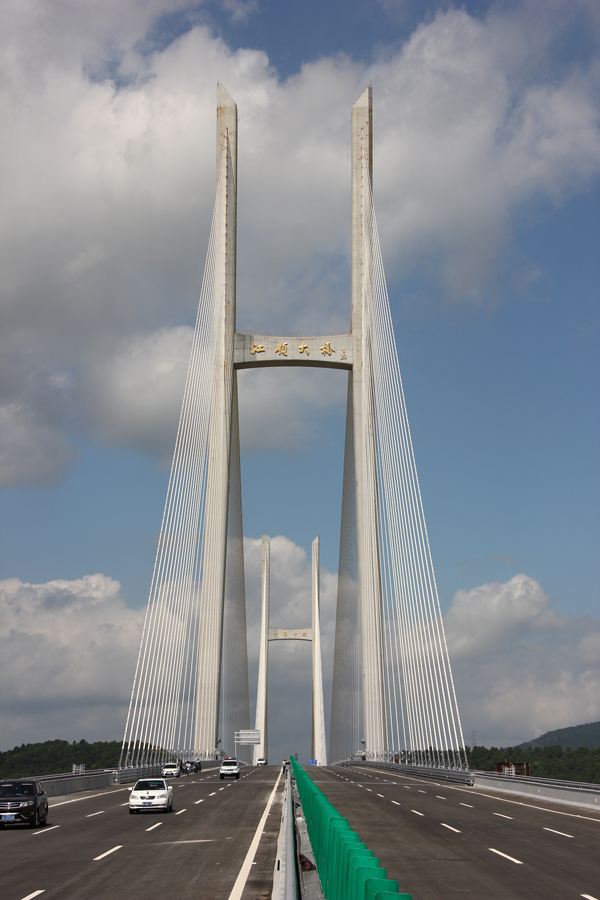 2015年6月27日，江順大橋通車運營