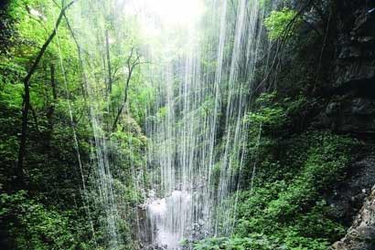 飛龍巖藏飛龍寺