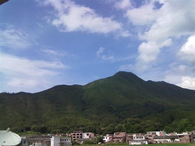 車田村(江西省贛州市龍南縣楊村鎮車田村)