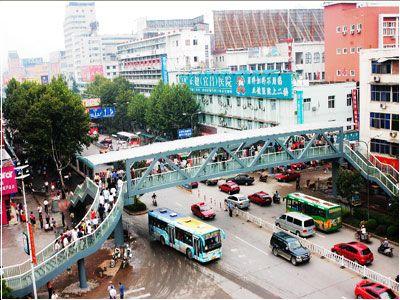 宜昌市綠蘿路天橋