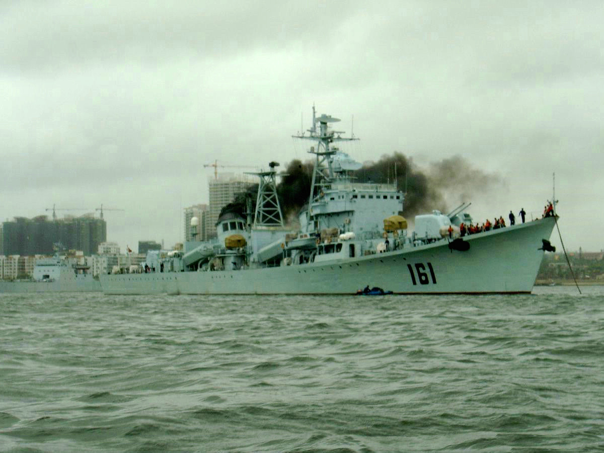長沙號驅逐艦(051型驅逐艦，舷號161)