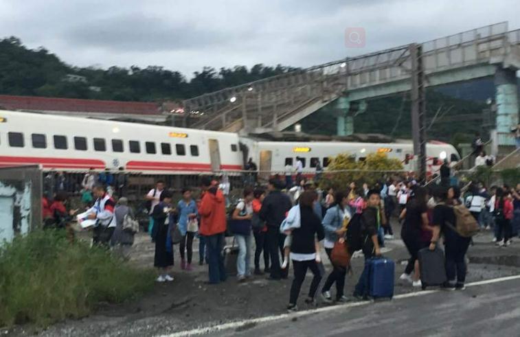 10·21台灣列車脫軌事故(10.21台灣列車出軌事故)