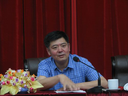 2009年6月陳衛東在海南大學舉行講座