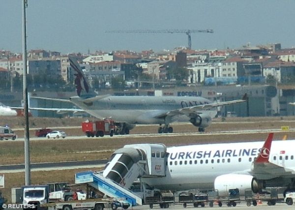 8·18卡達客機撞鳥事故