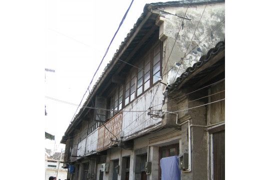 奔牛東街岳氏宅