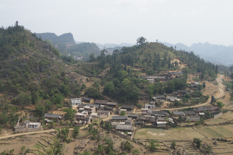 下寨村(雲南省文山富寧縣田蓬鎮下寨村)